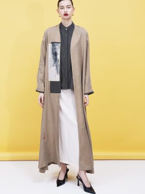 Brown silk with art